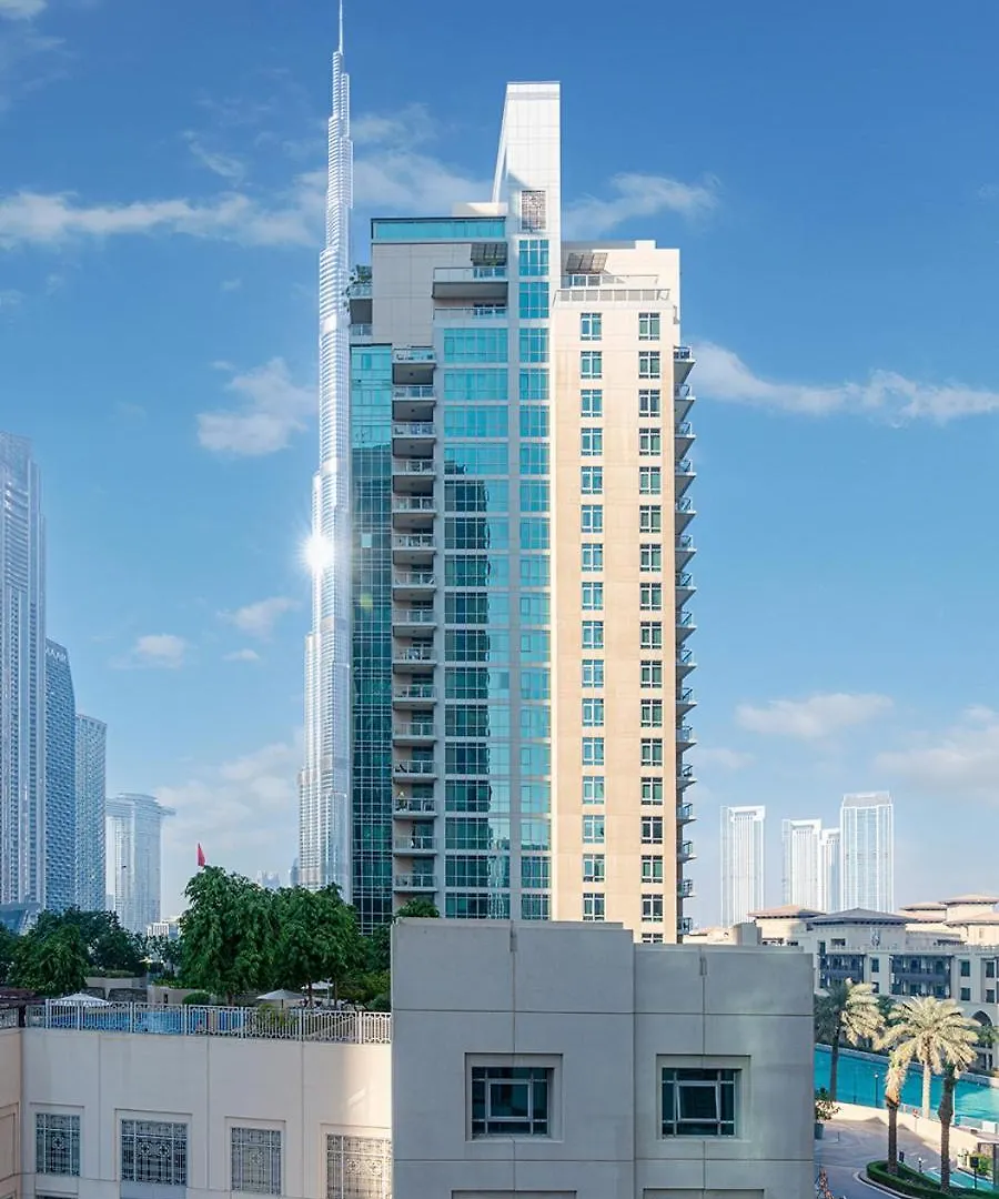 Luxurious Studio With Stunning Burj Khalifa, Pool & Lake Views Steps From Dubai Mall 0*,  United Arab Emirates