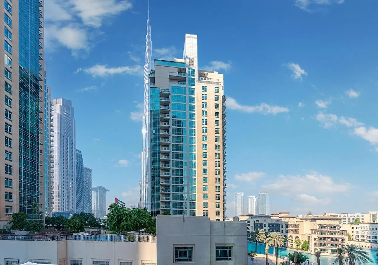 Apartment Luxurious Studio With Stunning Burj Khalifa, Pool & Lake Views Steps From Dubai Mall United Arab Emirates