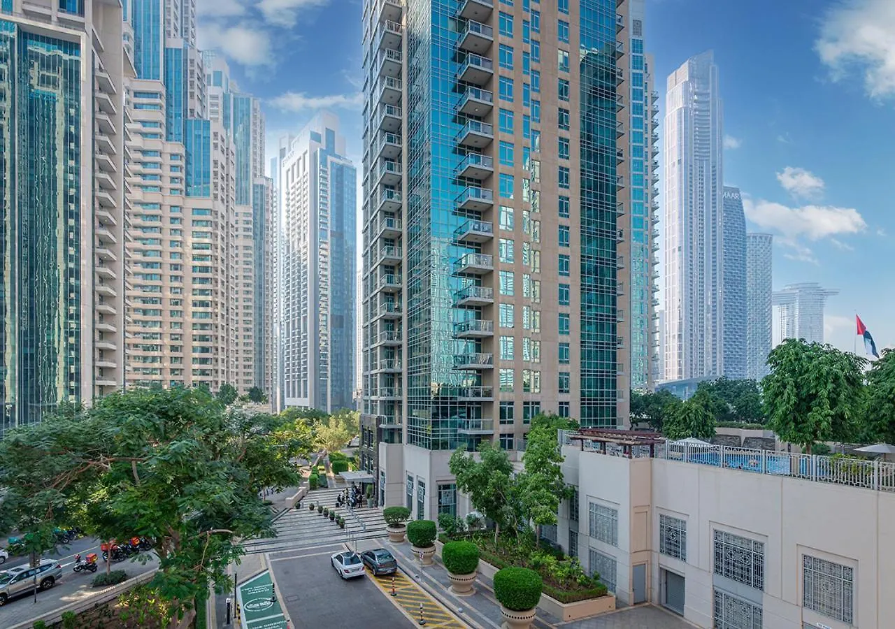 Luxurious Studio With Stunning Burj Khalifa, Pool & Lake Views Steps From Dubai Mall 0*,  Förenade Arabemiraten